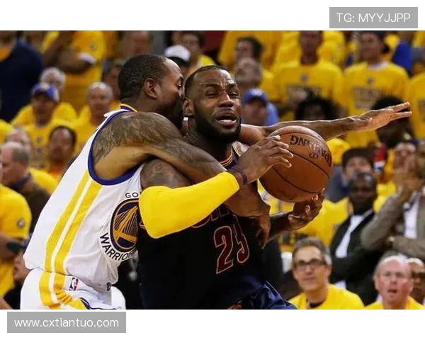 勇士与骑士激战正酣NBA精彩对决回顾与分析